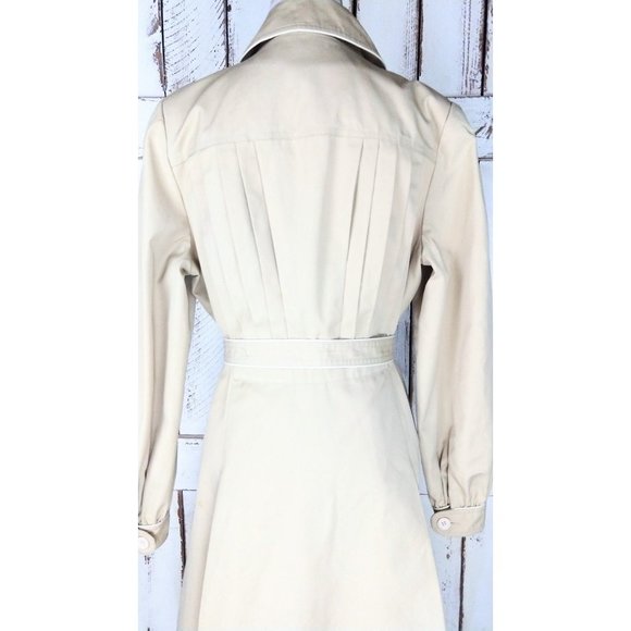 Vintage trench coat/rain jacket/belted spy coat - Picture 4 of 5